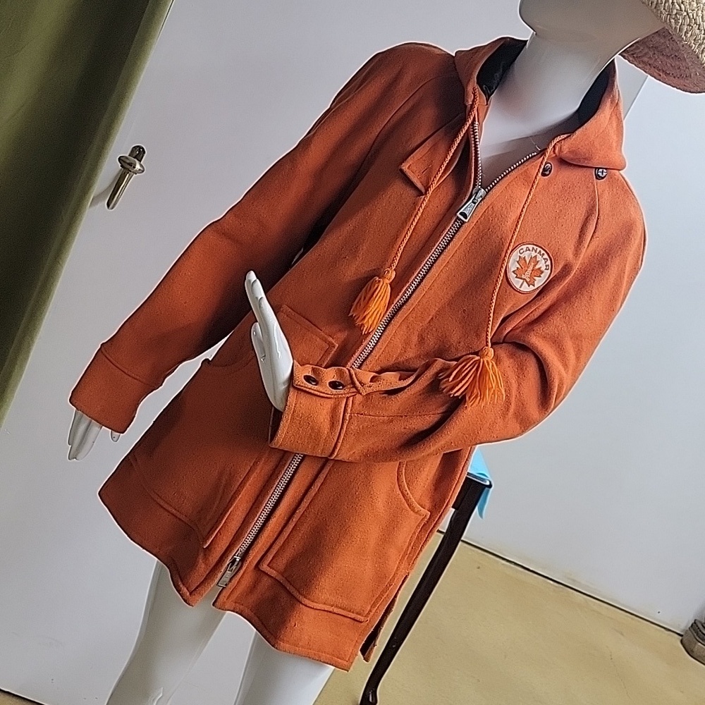 Indian Made in the Canadian Arctic Winter Zip Down Jacket